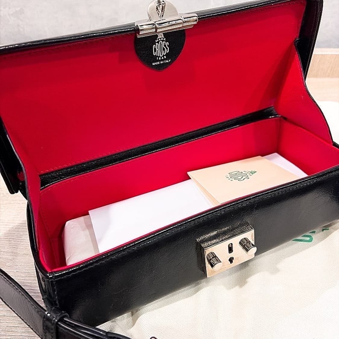 (정품/새상품) 마크 크로스 여성 블랙 그레이스 룽고 박스백 숄더백 상품이미지3