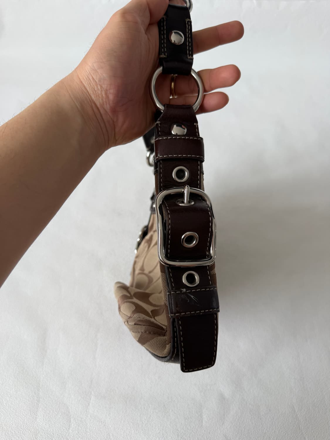 코치(COACH) 모노그램 숄더백 상품이미지7