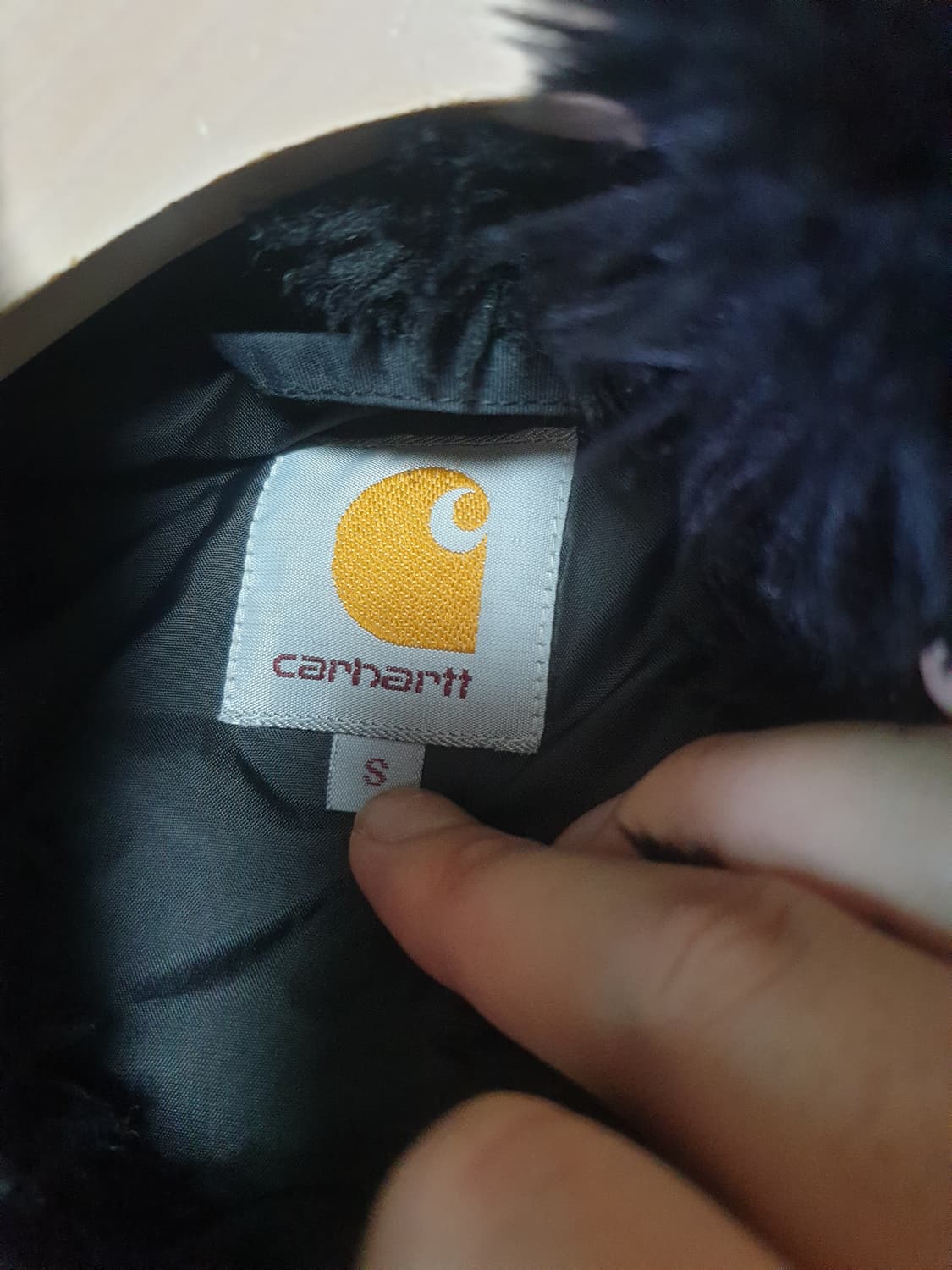 칼하트 블랙 앵커리지 파카 상품이미지4