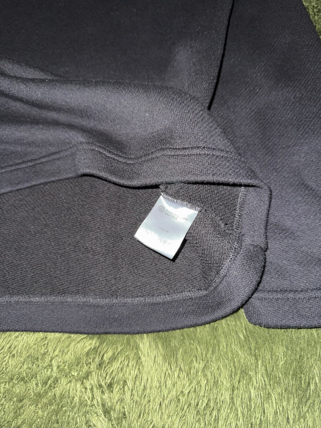 [1] 펀치드렁크파티즈 로고 프린트 테리 롱슬리브 블랙 상품이미지5