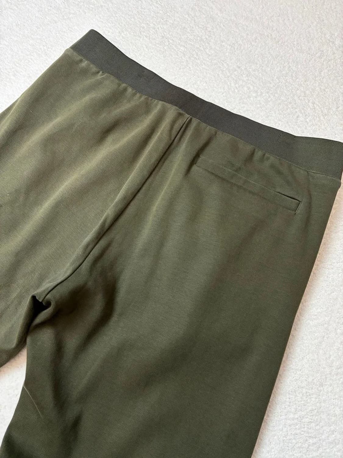 코스 COS 신형 슬림핏 핀턱 조거 스웻 팬츠 PN5765 상품이미지6