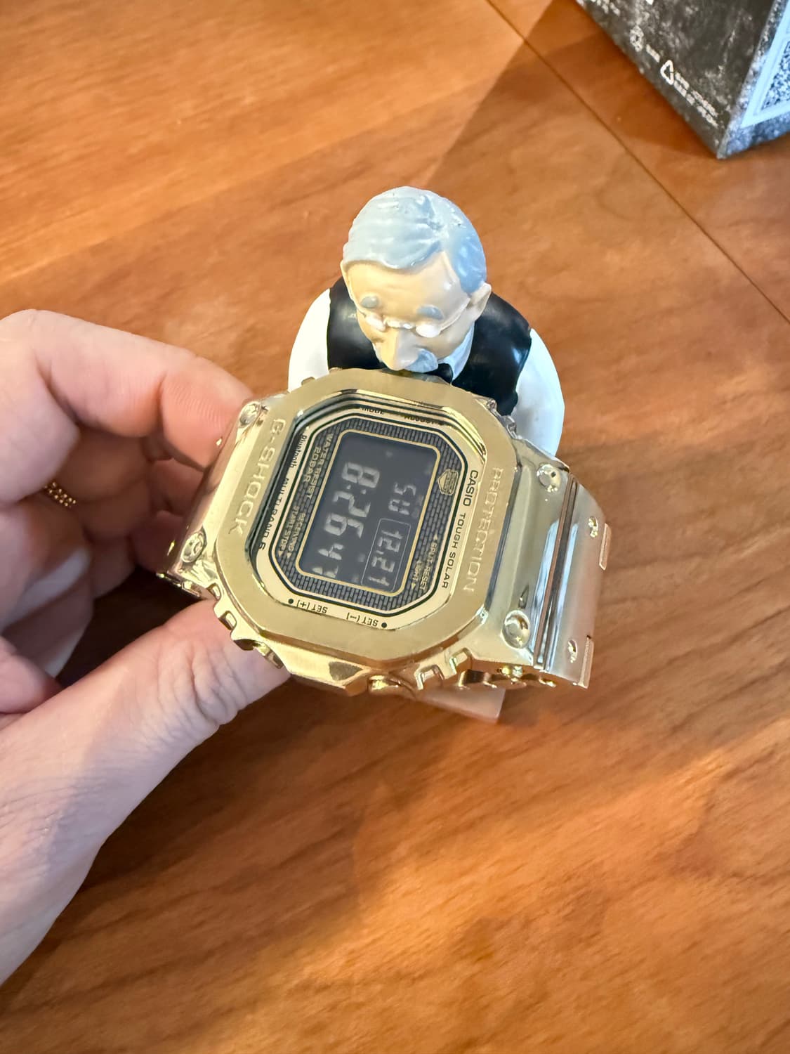 지샥 GMW-B5000GD-9DR 풀메탈 골드 상품이미지2