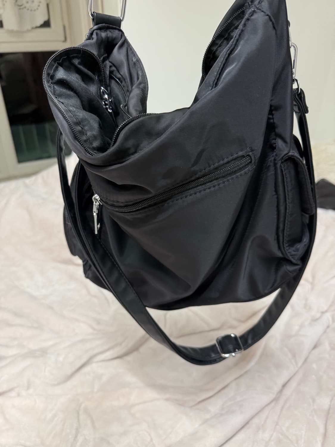 블랙 나일론 숄더백 상품이미지4