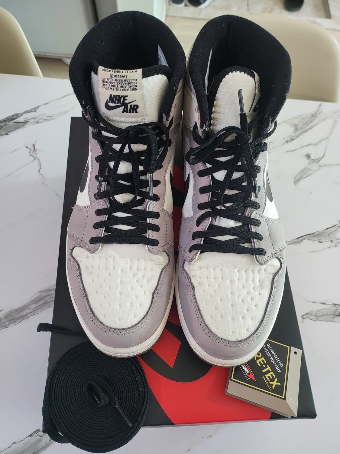 [280] 조던1 엘리먼트 고어텍스 세일 상품이미지1