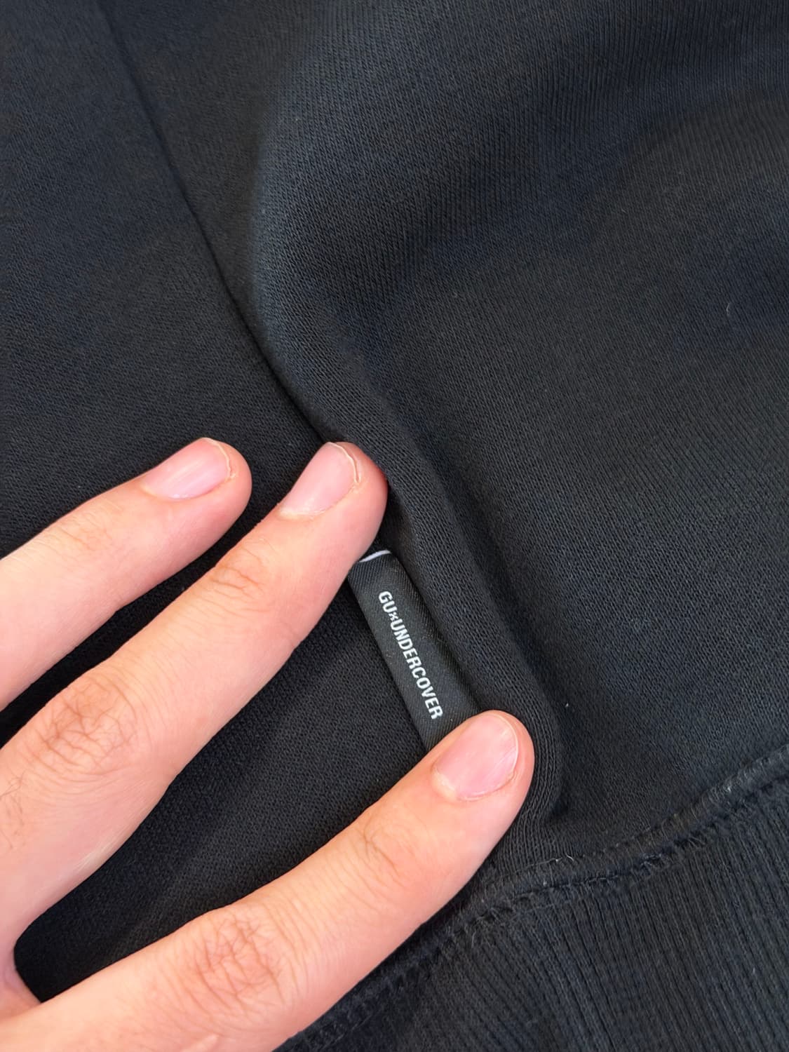 언더커버 X GU 지퍼 디테일 후드티 블랙 상품이미지5