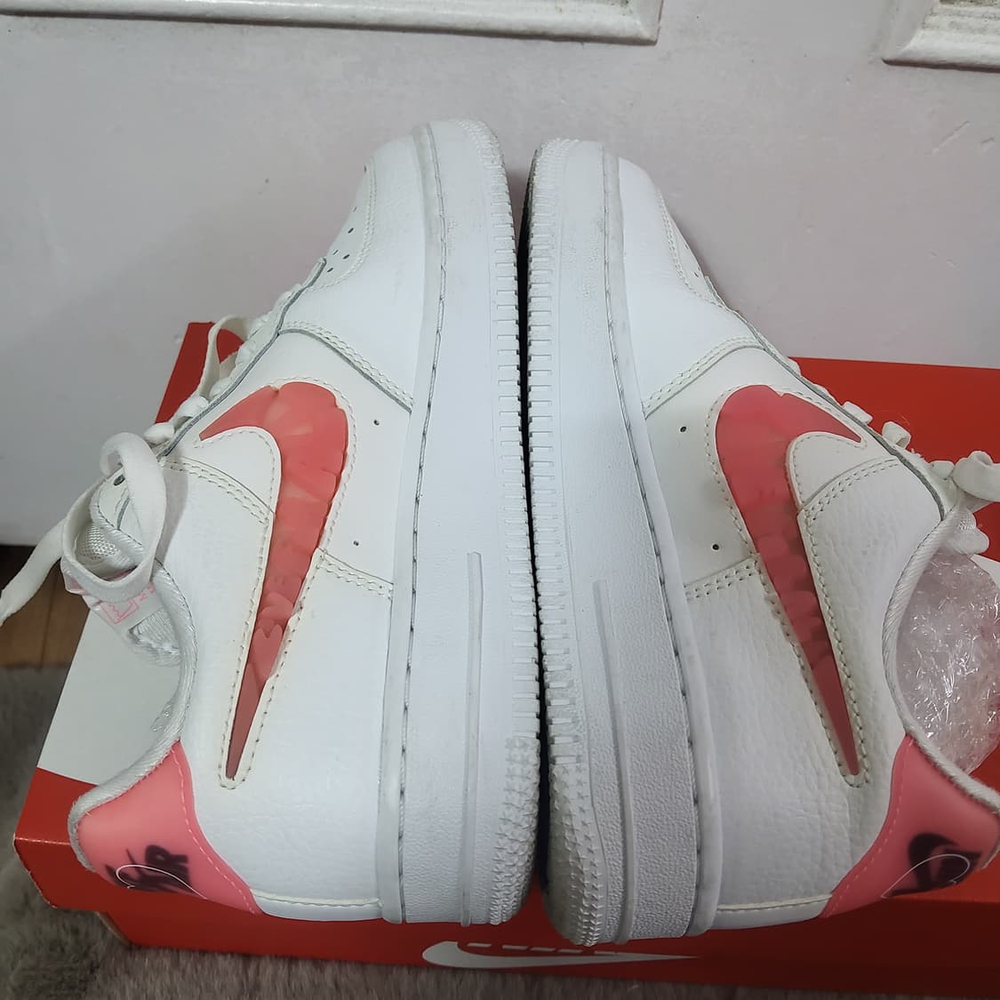 나이키 에어포스 1 발렌타인데이  235  상품이미지4