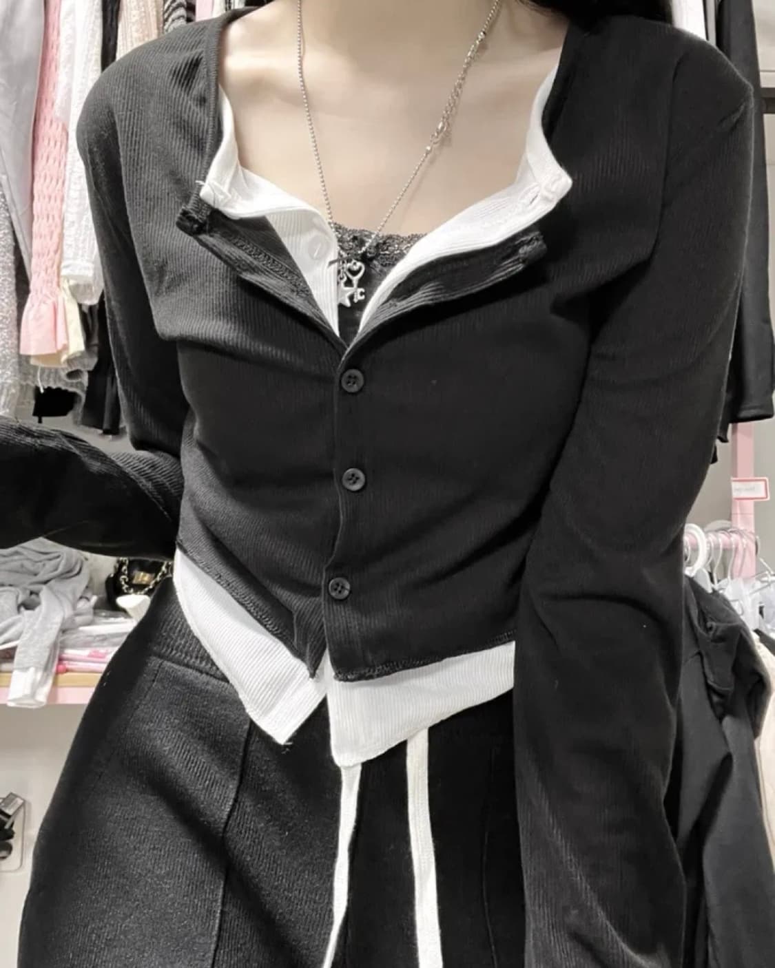 에이블리 딸기부티크 투톤이 되 상품이미지1