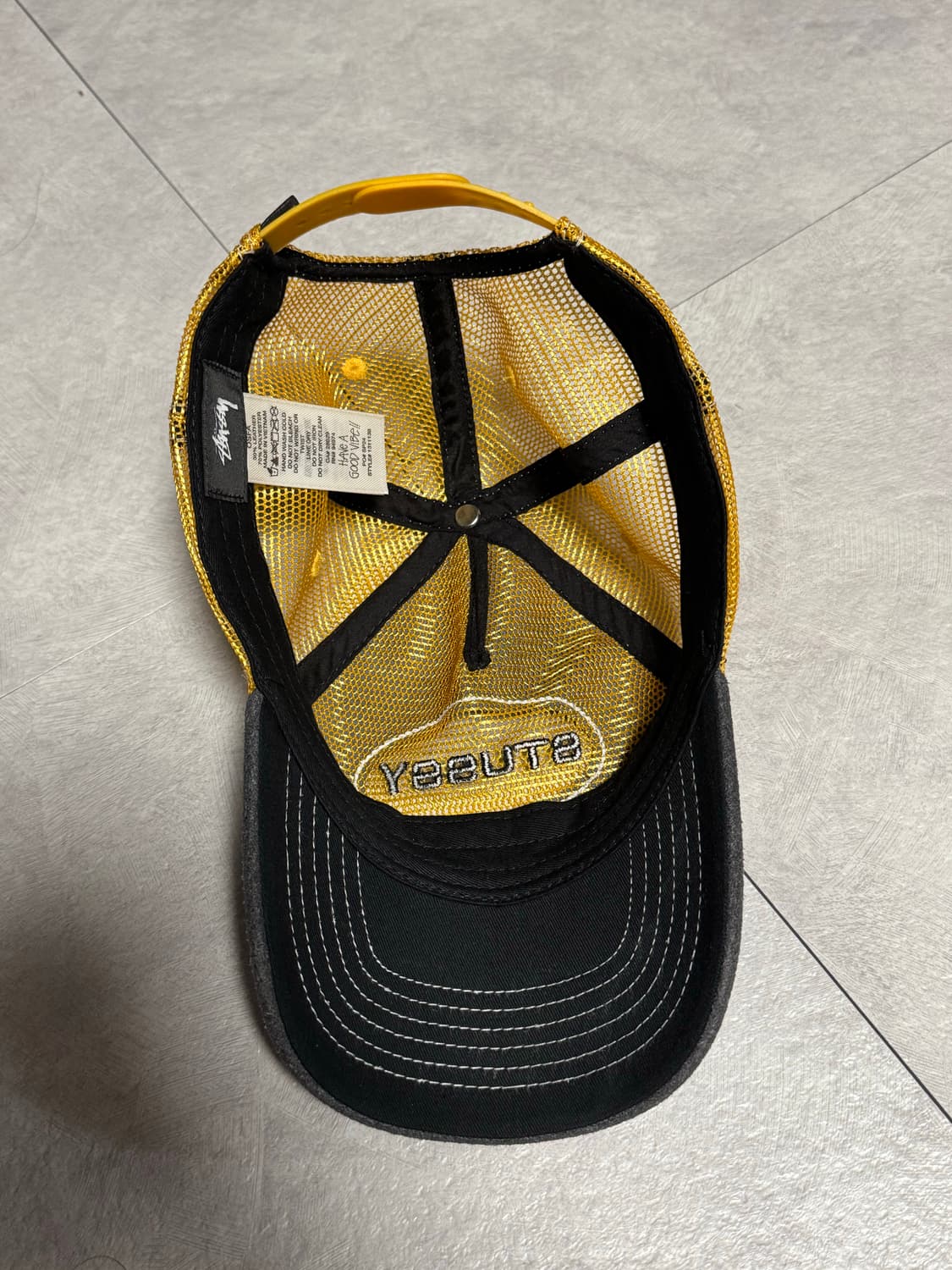 스투시 로우 프로 트러커 컷아웃 레더 스냅백 허니 상품이미지3