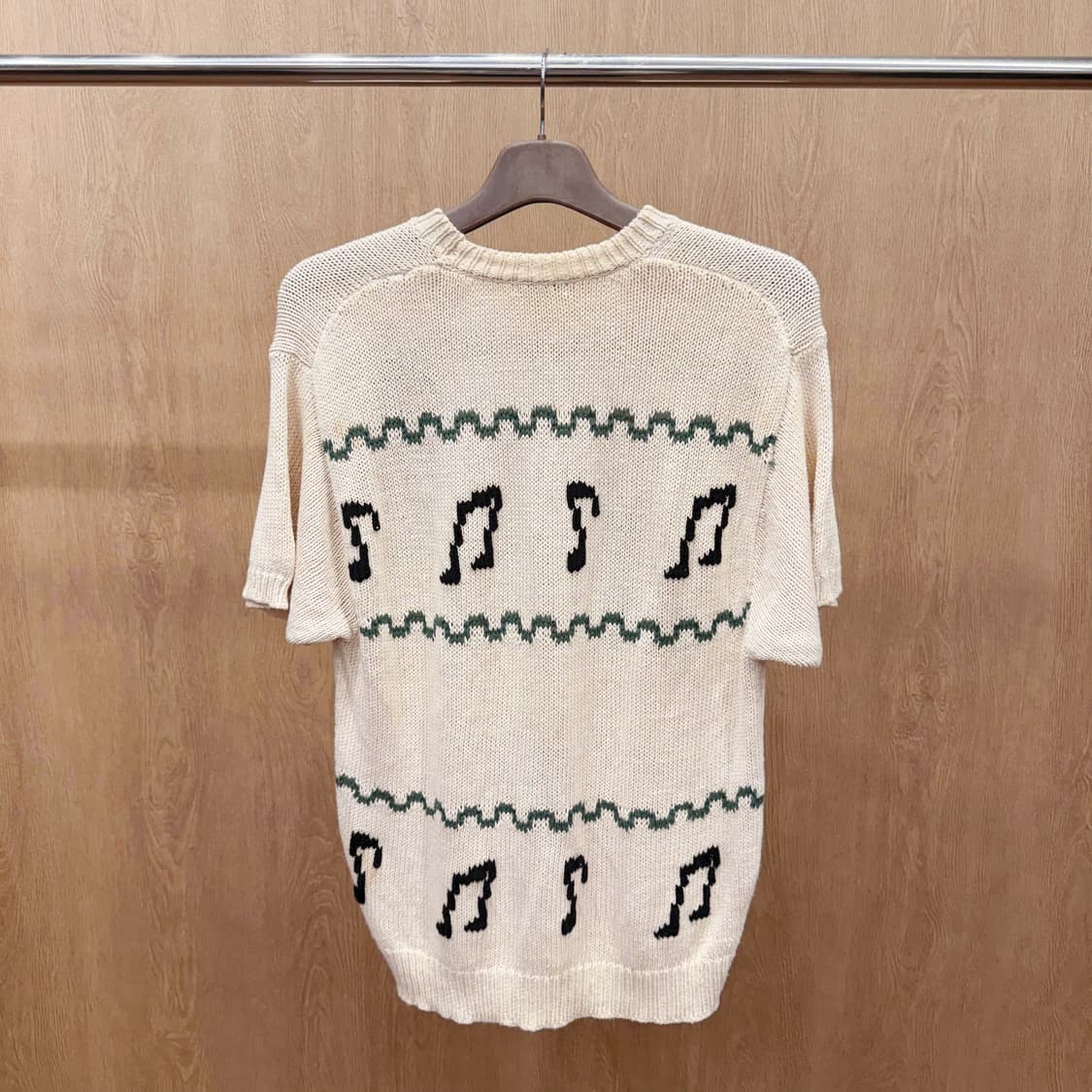 스쿱 뮤직 그래픽 반팔 니트 티셔츠 악기 패턴 디테일 아이보리 상품이미지3