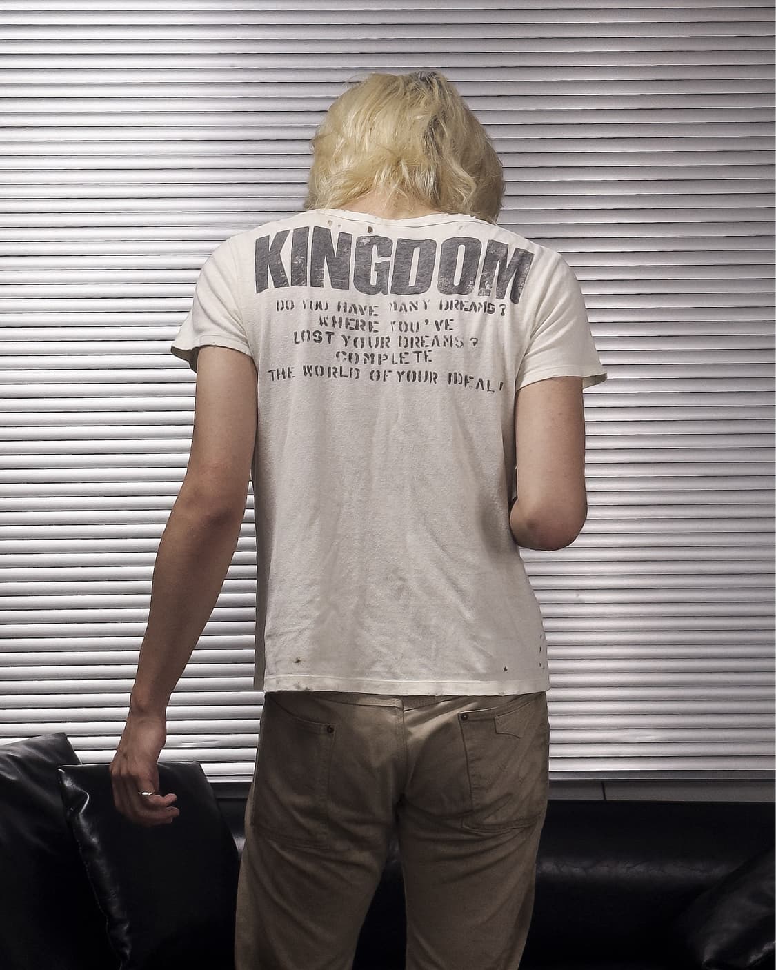 {UNKNOWN} Kingdom Crest Distressed Tee   상품이미지2