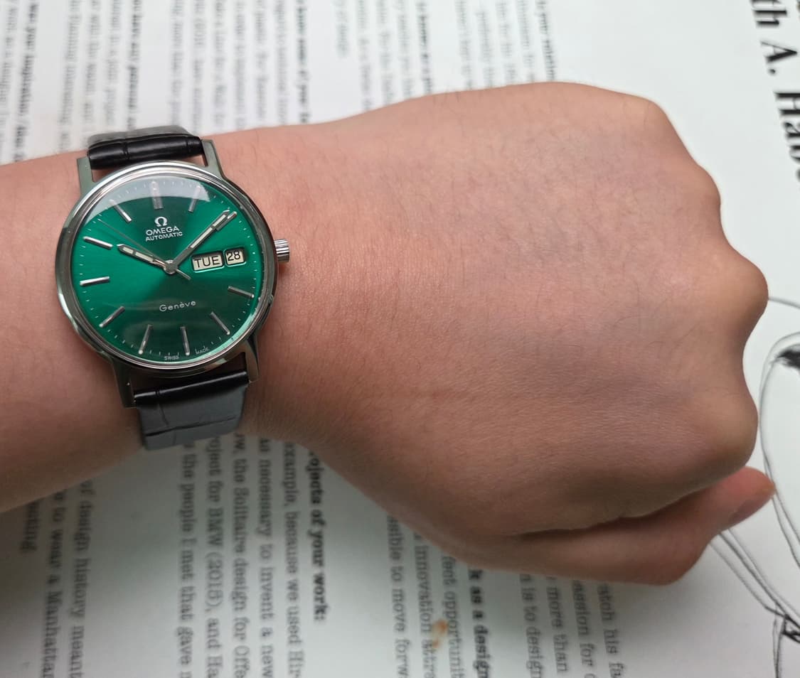 빈티지 오메가 제네브 그린썬레이 데이데이트 오토매틱 드레스워치
 상품이미지9