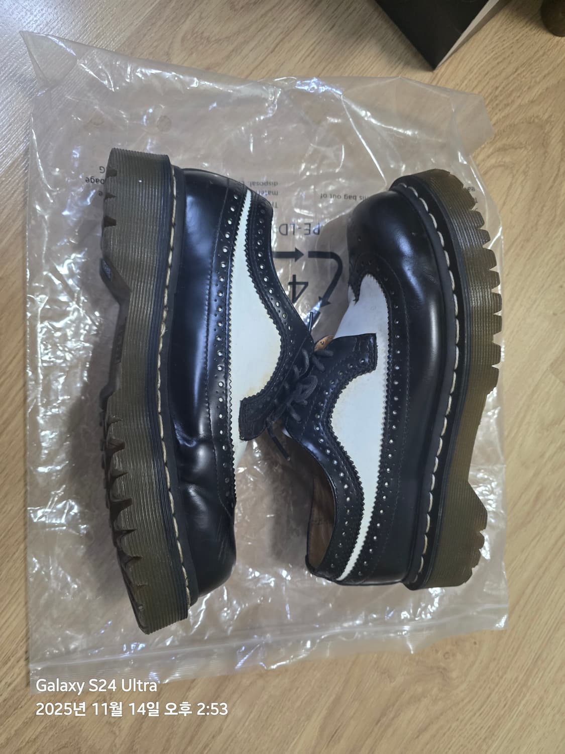 닥터마틴 10458 미키마우스  235/uk4 판매 상품이미지3