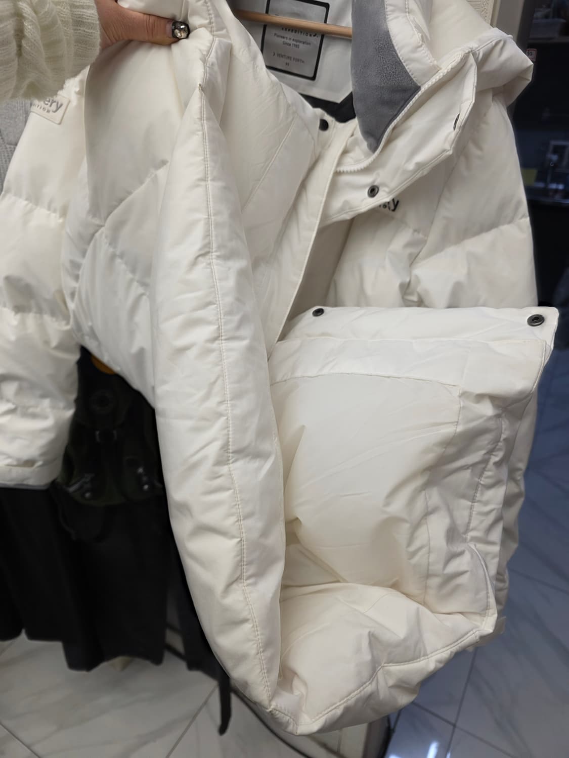 디스커버리 익스페디션 롱패딩 화이트 95 상품이미지6