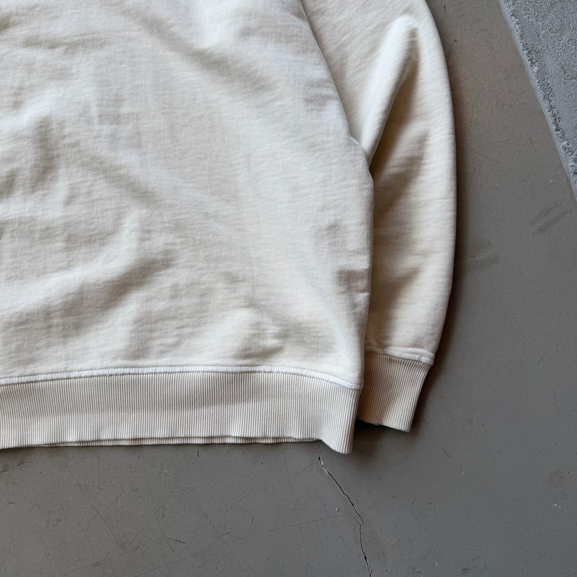 나이젤 카본 크루넥 스웻셔츠 상품이미지3