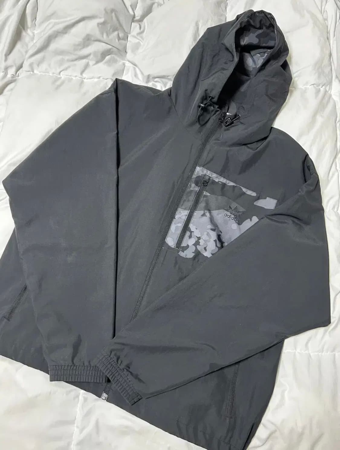 아디다스 카모 윈드브레이커 상품이미지1