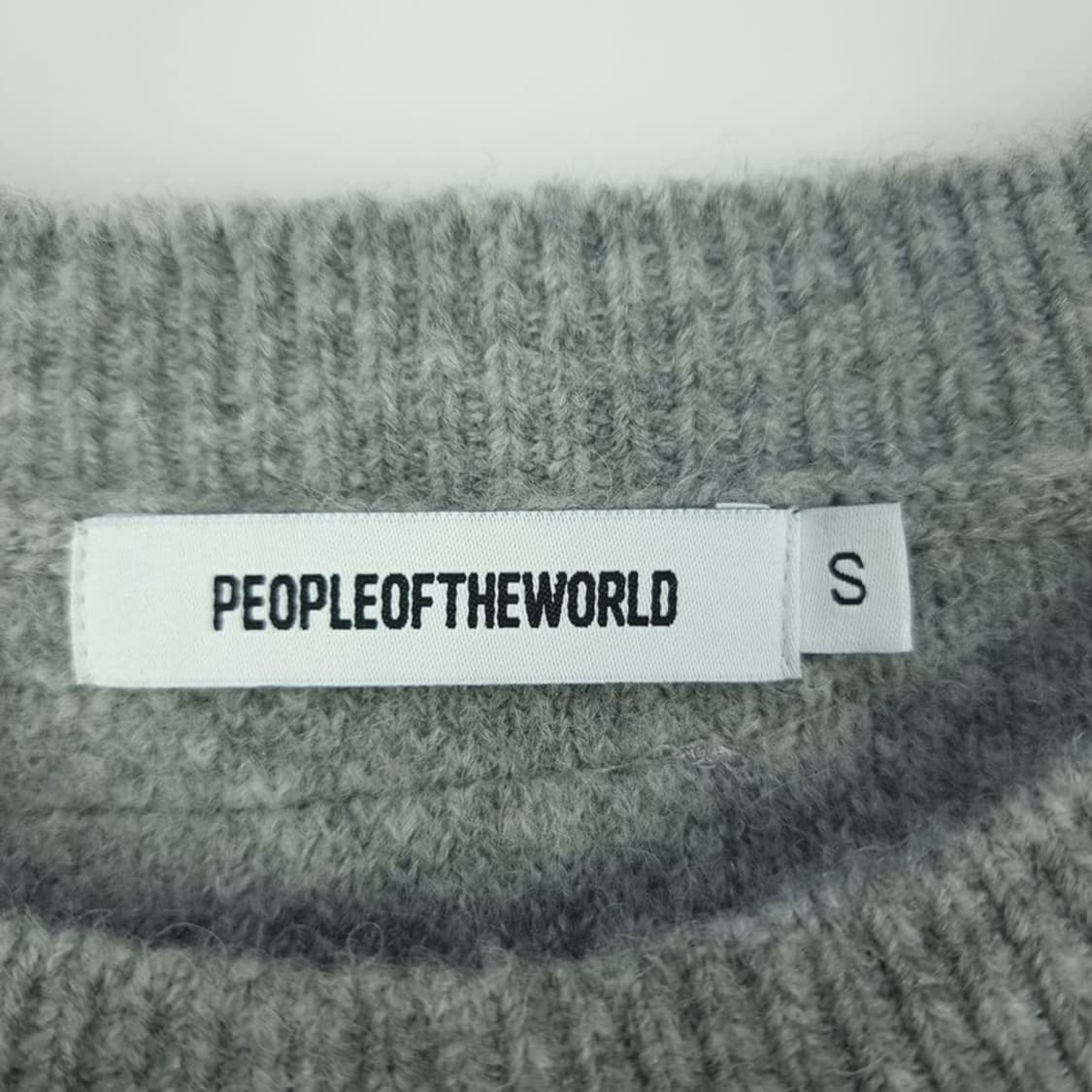 [피플오브더월드] 빅로고 쟈카드 오버핏 니트 그래이 M18843 상품이미지7