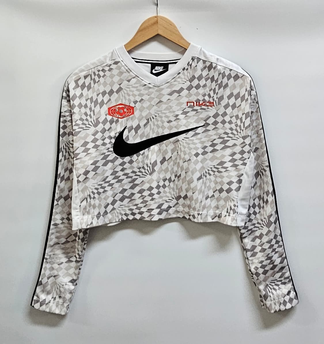 나이키 스우시 크롭 긴팔티셔츠 M 상품이미지1