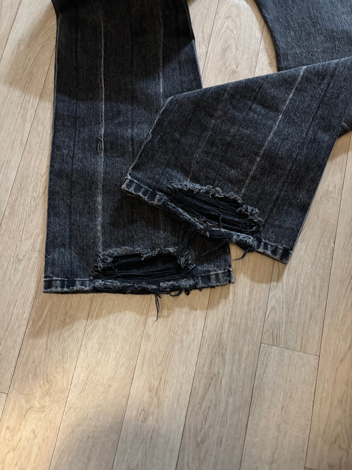 [ S ] 발렌시아가 22fw 로스트테잎 플레이진 상품이미지5