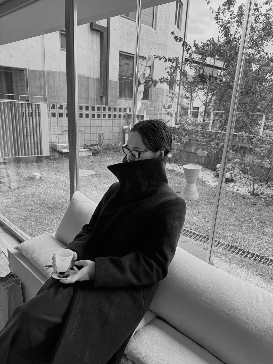 착샷ㅇ) 더 비리디 안느 왁스드 하이넥 코트 상품이미지2