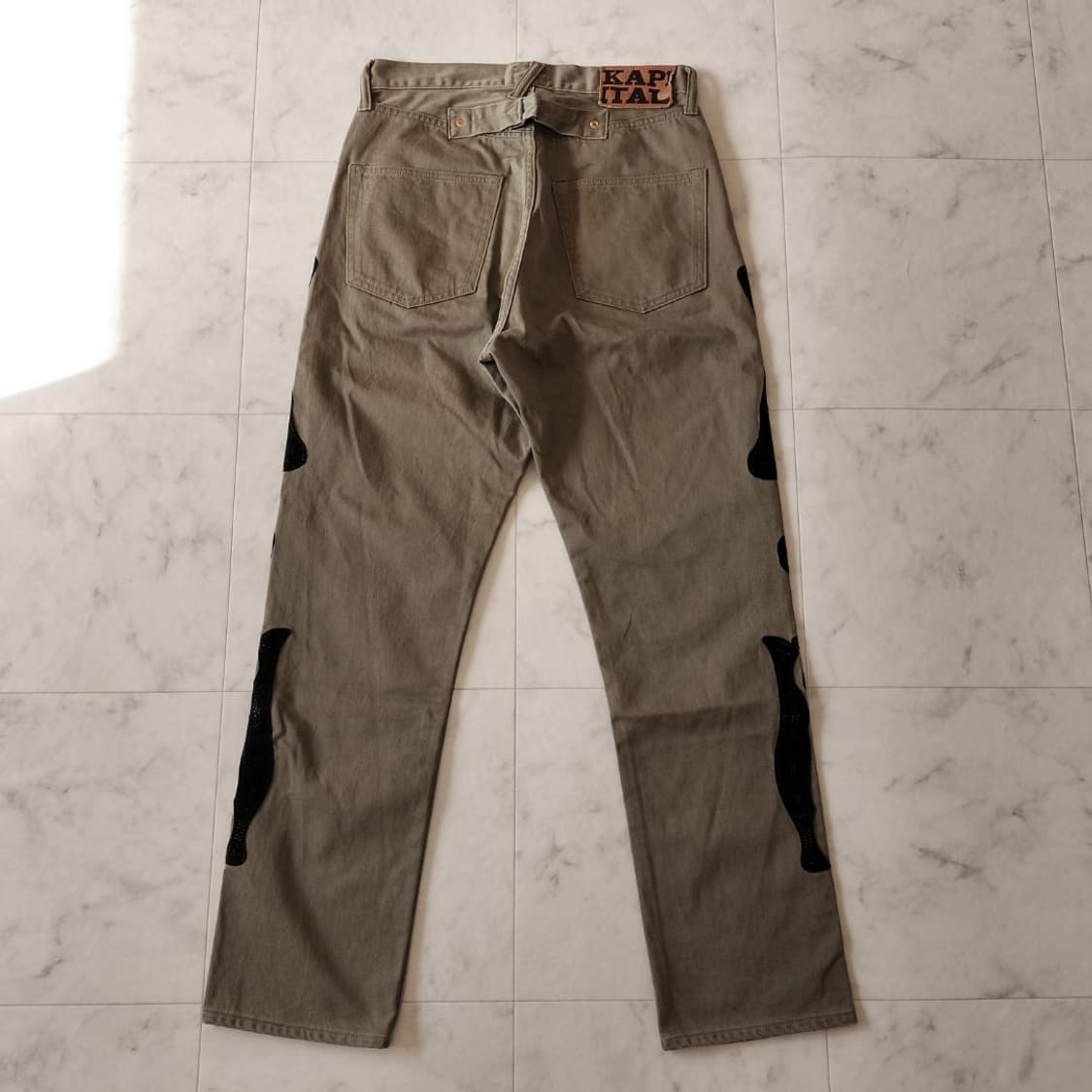 캐피탈 5P 오카길리 본 자수 치노 팬츠 상품이미지2
