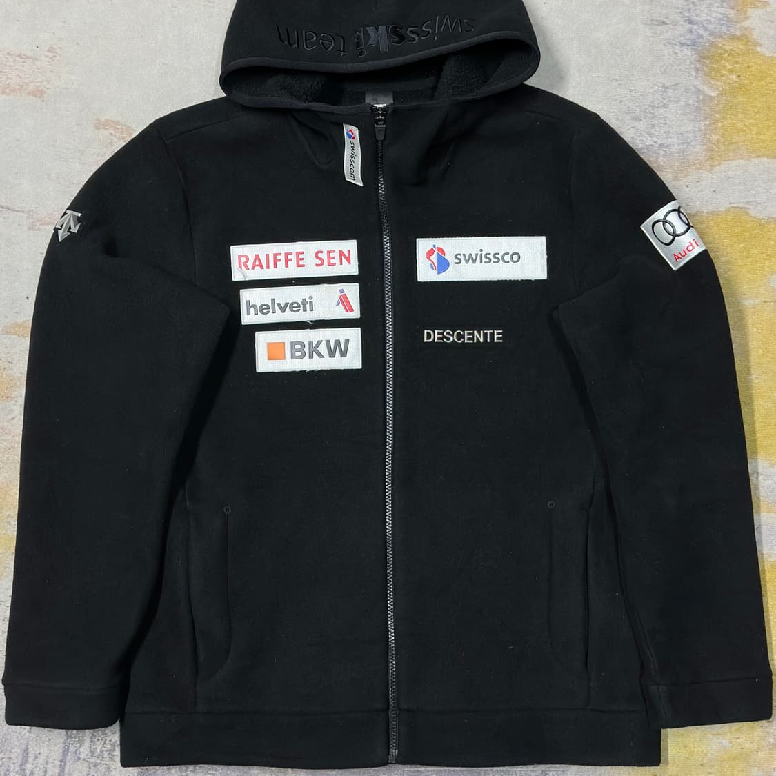 데상트 아우디 레플리카 플리스 자켓 후드 상품이미지1