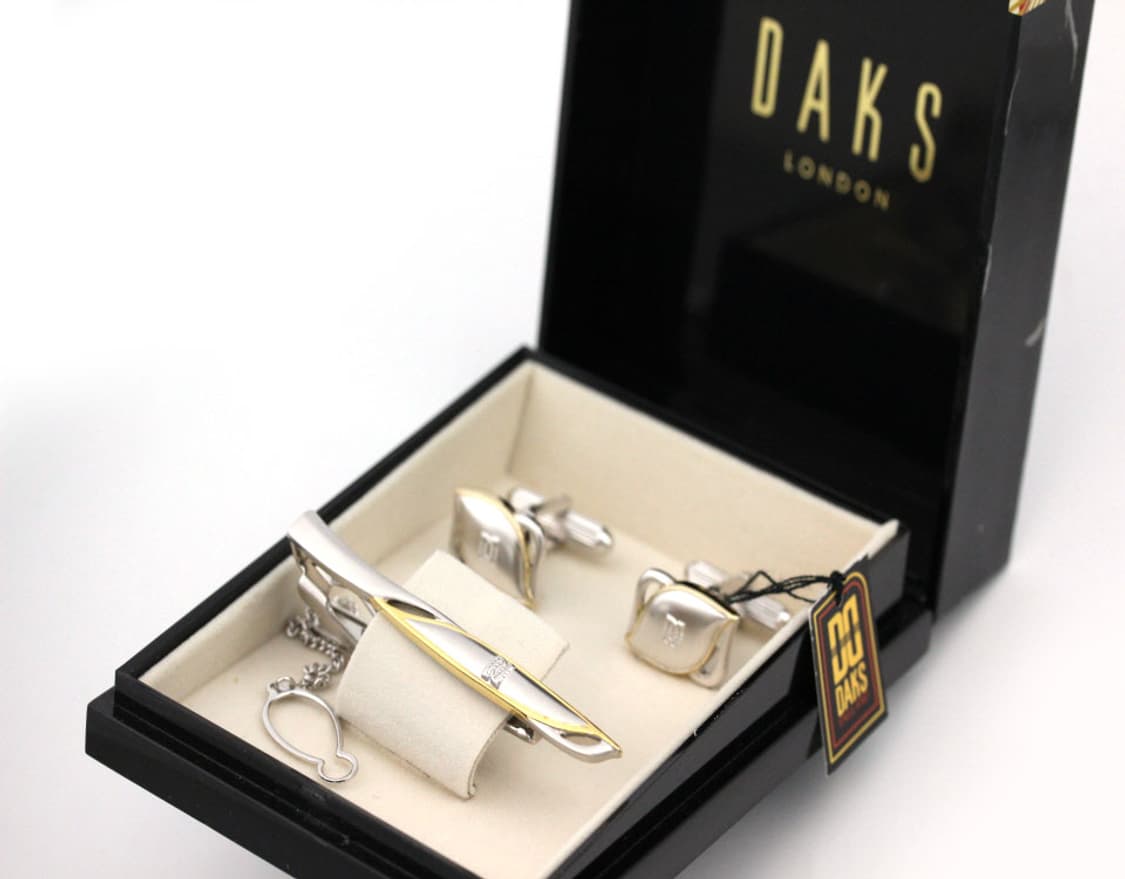 닥스 미사용 S등급 5.5cm 남자 명품 넥타이핀 커프스 세트 상품이미지1