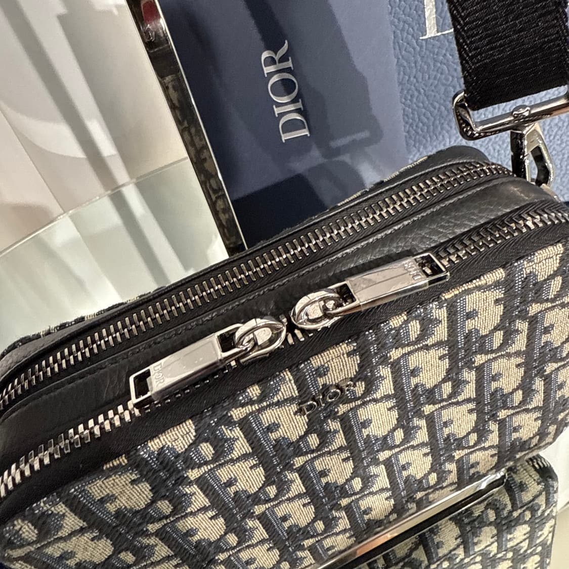 [새상품급] 디올 오블리크 자카드 스트랩 파우치 크로스백 상품이미지5