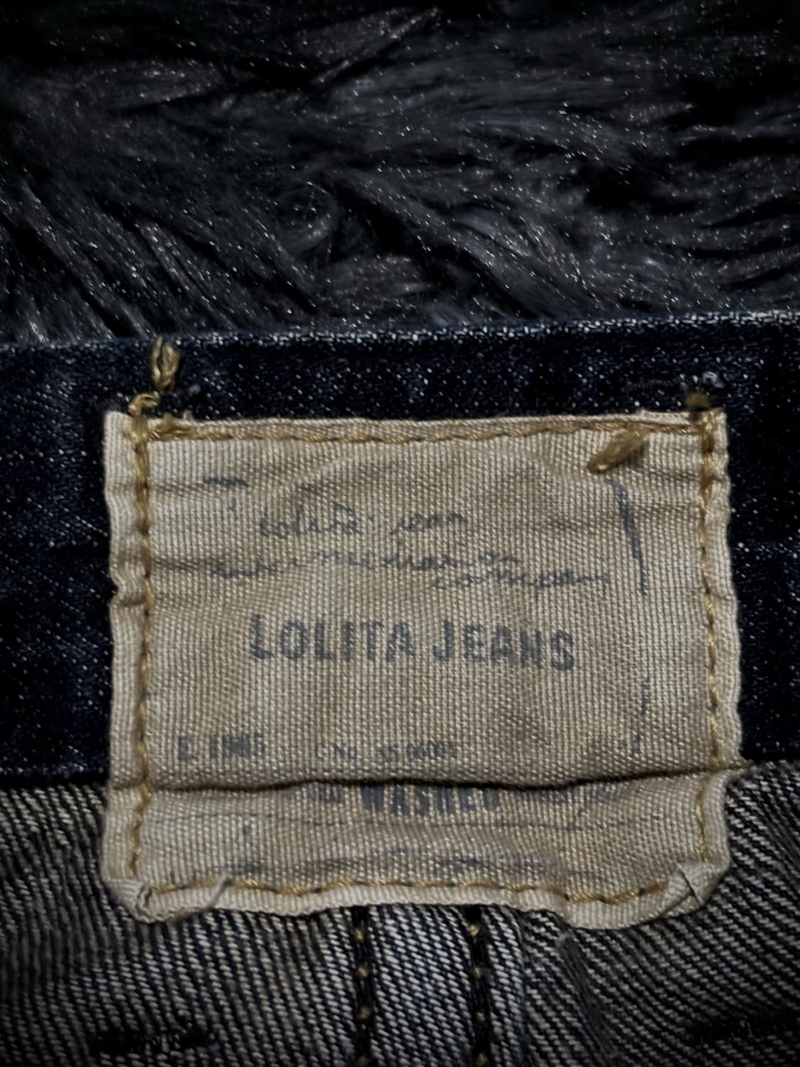 LOLITA JEANS 워싱 레터링 자수 지퍼 포켓 부츠컷 데님팬츠 상품이미지9