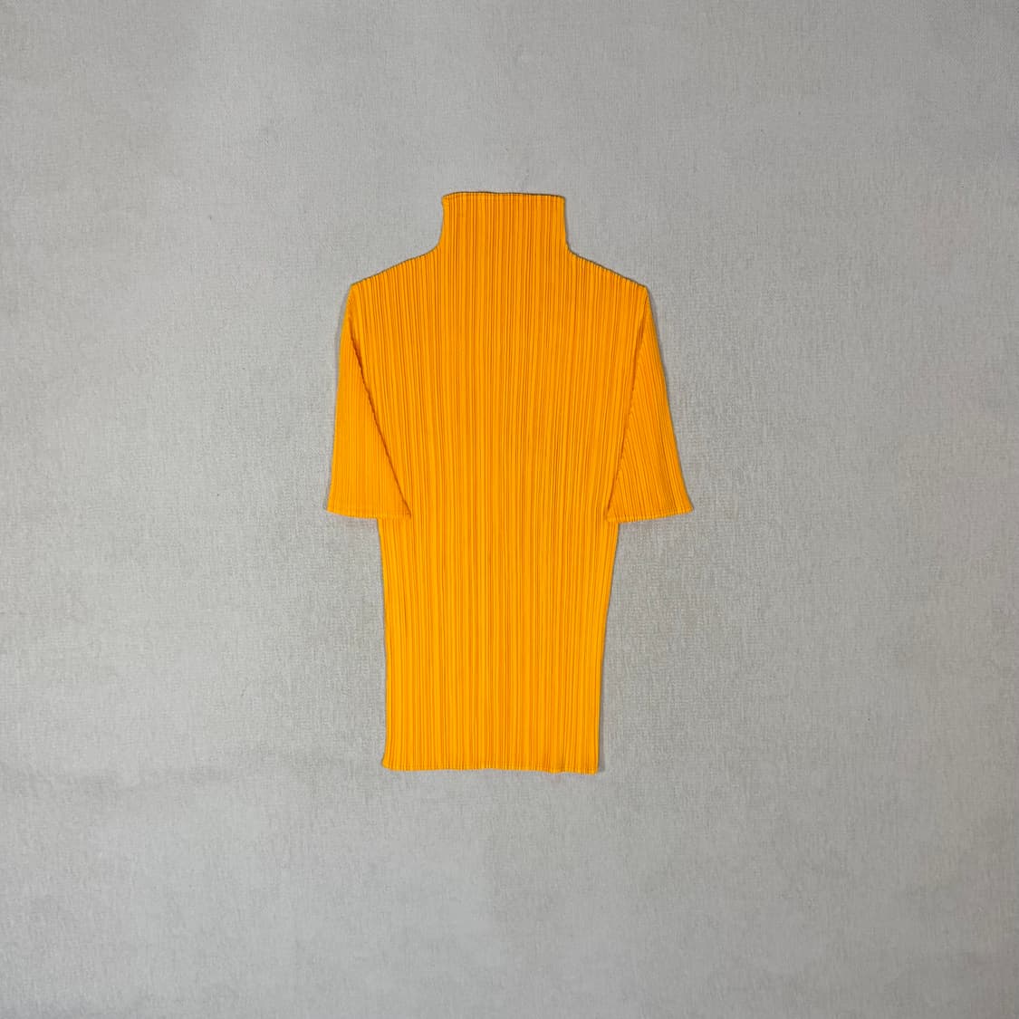Pleats Please Yellow High Neck Cut Short 상품이미지3