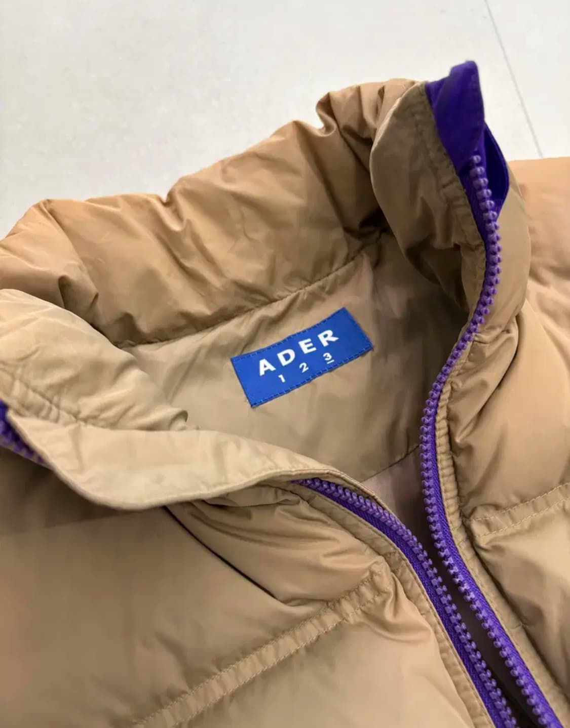 OS) 아더에러 패딩베스트 Stone logo puffer vest 상품이미지4