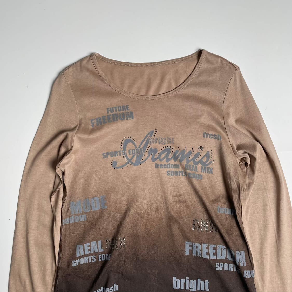 Aramis 그라데이션 비즈 롱슬리브 상품이미지2