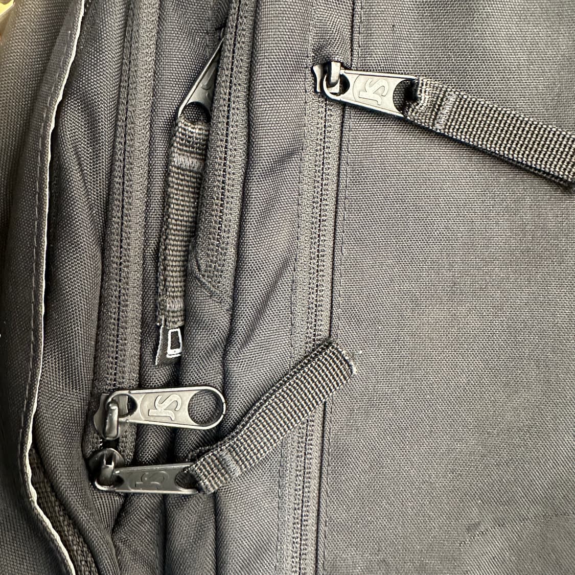 잔스포츠 엔보이 백팩 블랙 상품이미지3