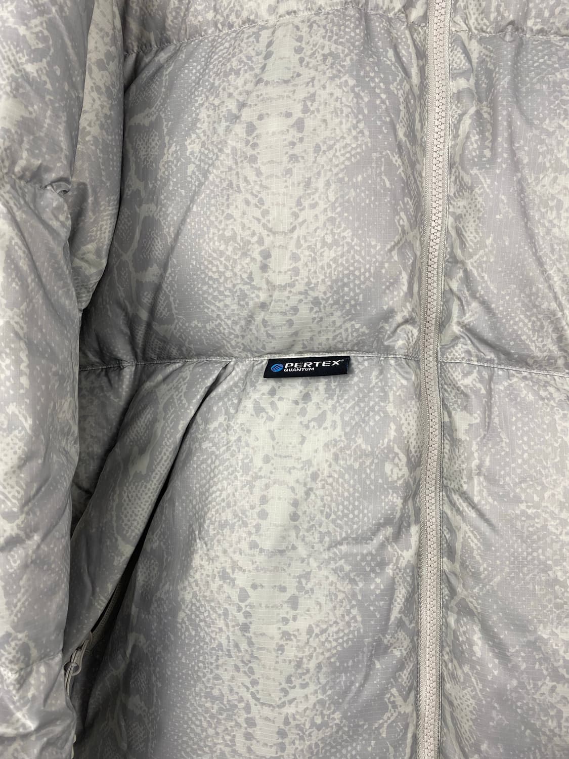 디스이즈네버댓 퍼텍스 DSN 후디드 다운 재킷 (S) 상품이미지4