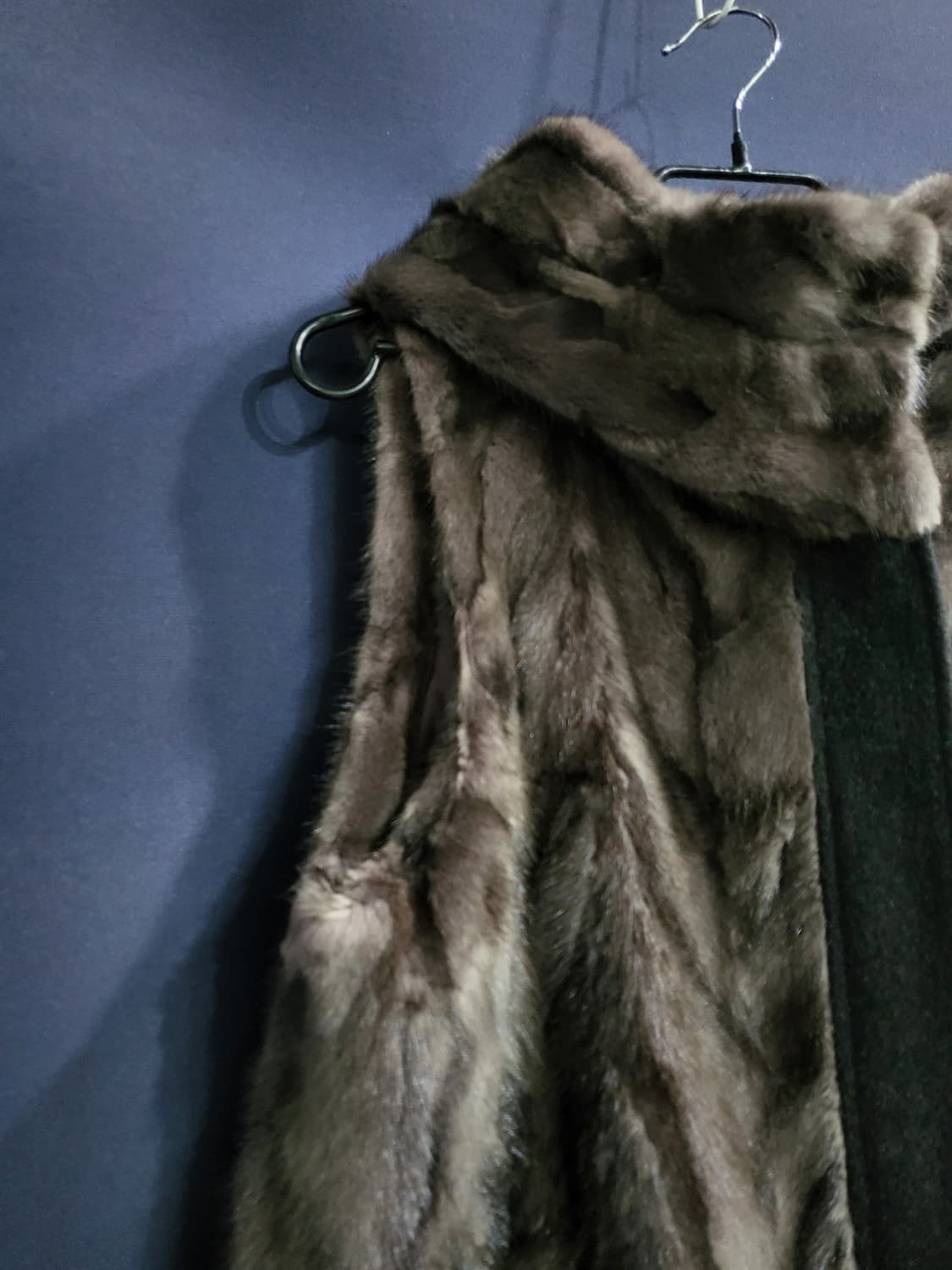 macaw 마코 천연밍크 후드베스트 상품이미지3