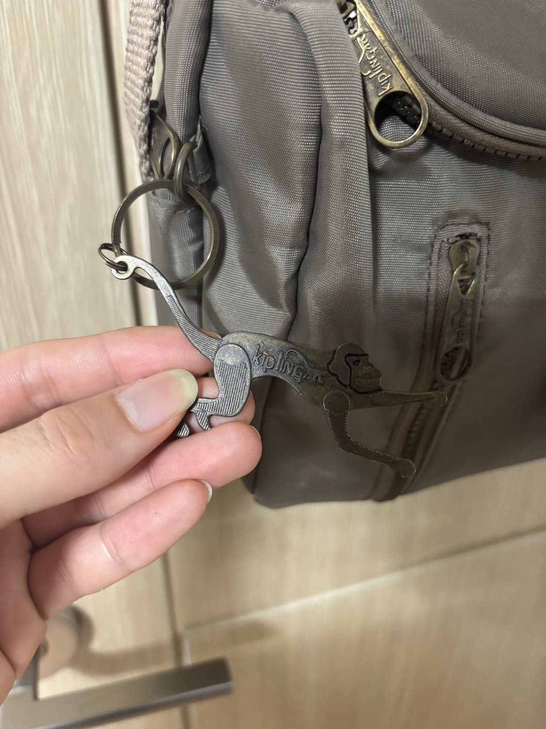 키플링 크로스백 상품이미지4