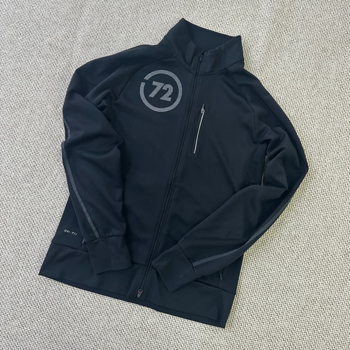 L 나이키 드라이핏 러닝 트랙탑 0417D 상품이미지1