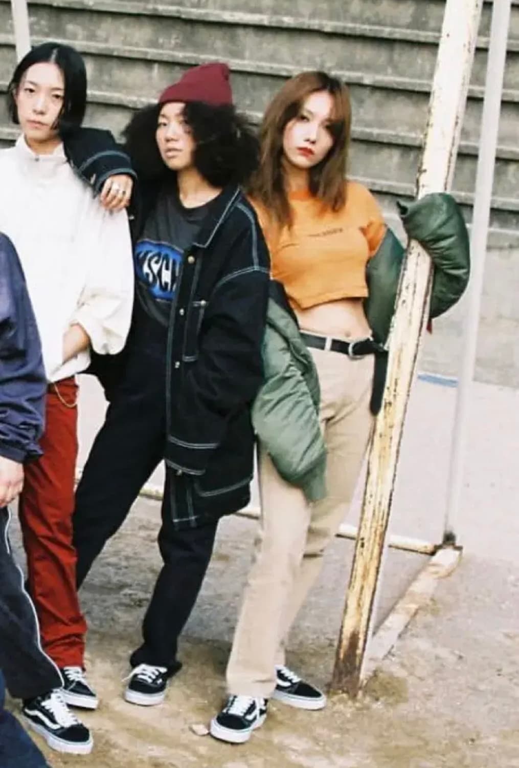 미스치프 크롭 긴팔티 상품이미지2