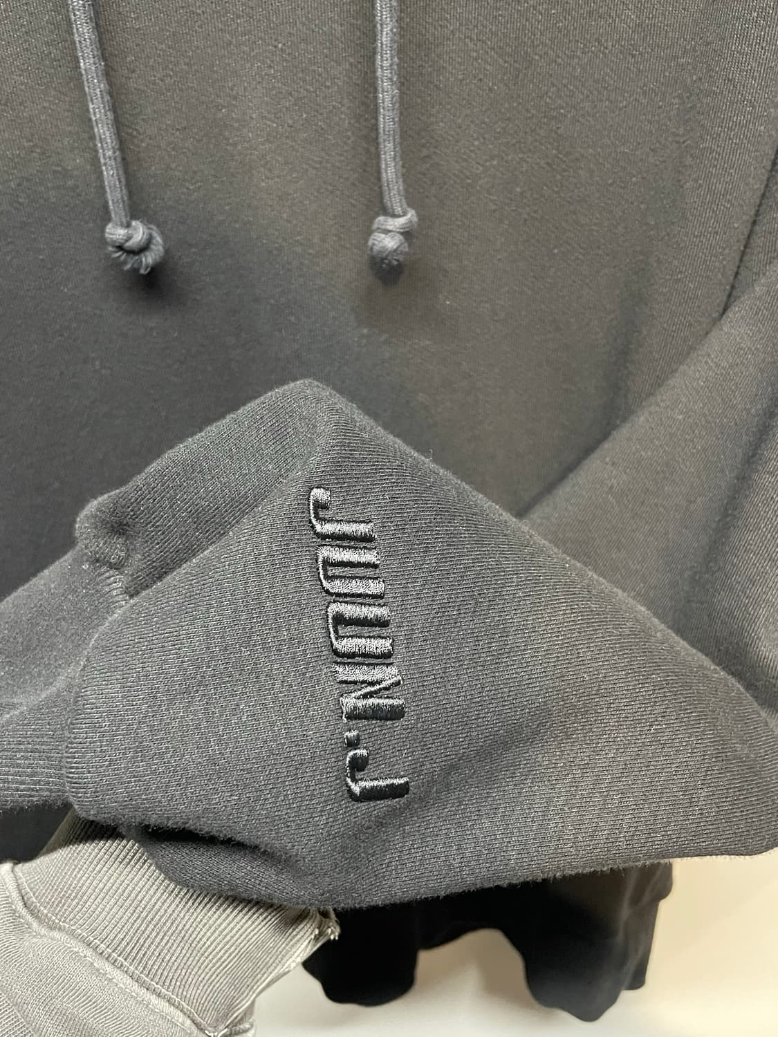 Juun.J x 카렐펑크 블랙 후드 상품이미지3