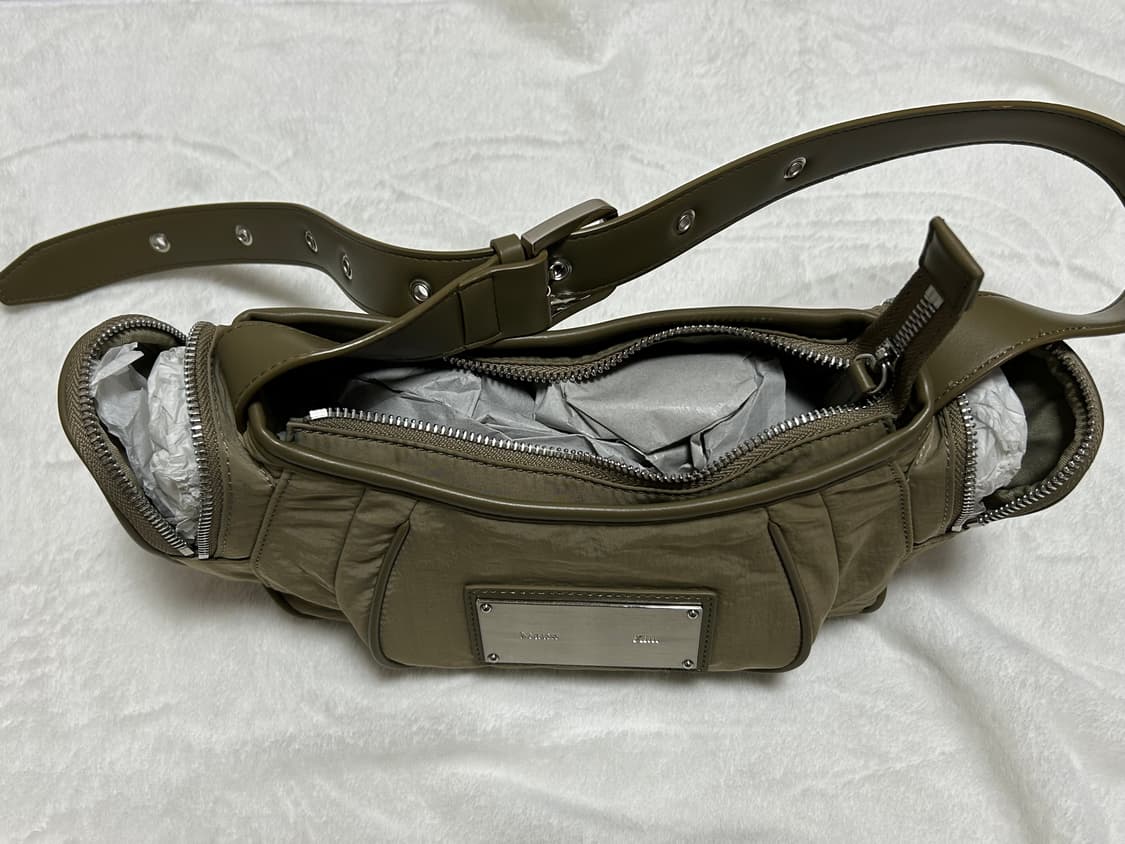 마뗑킴 마들렌 라운드 백 라이트카키 상품이미지9