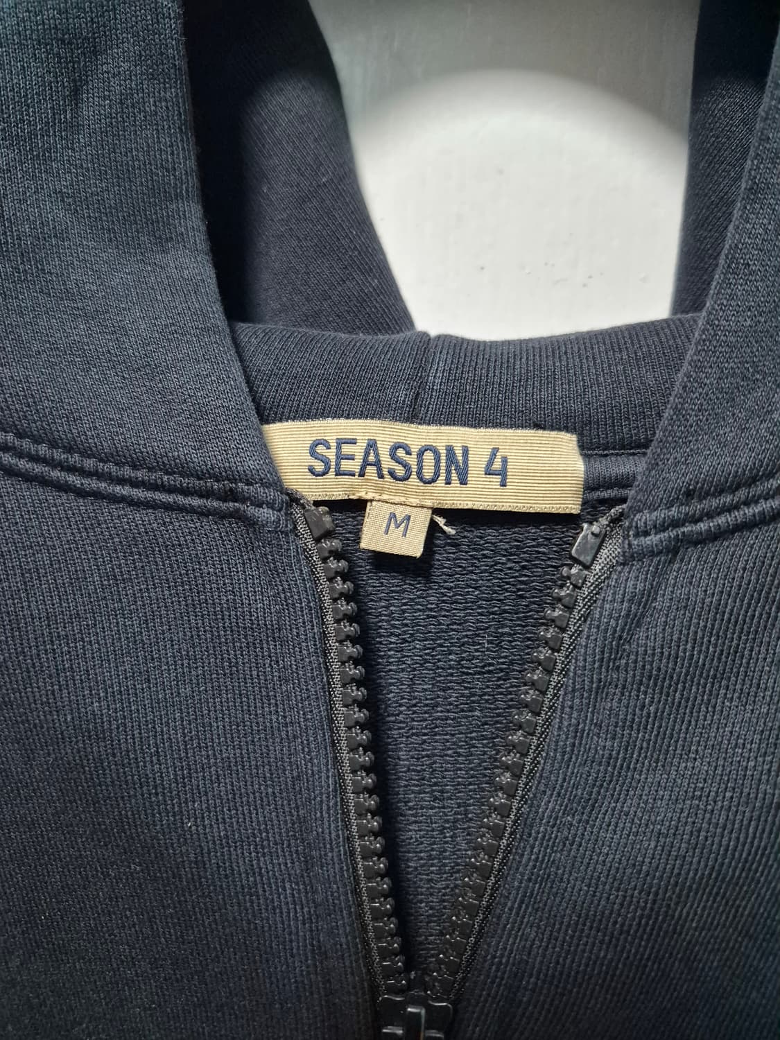 이지 시즌 4 후드집업 뱃 상품이미지2