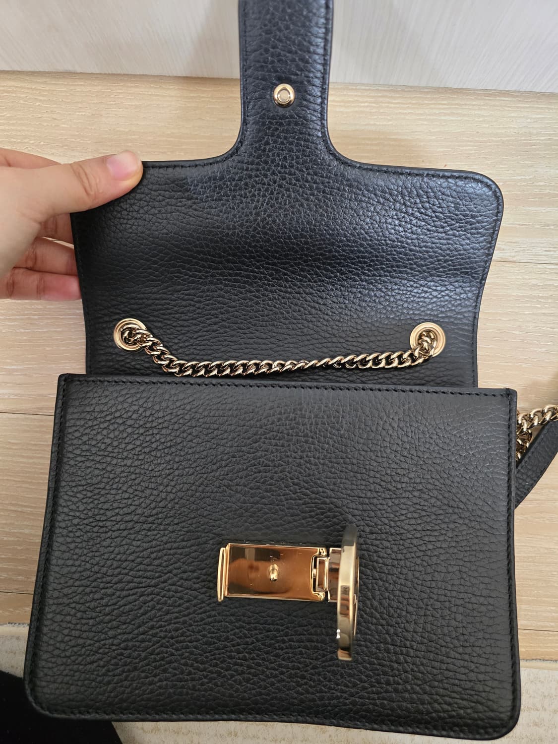 구찌 gg 인터로킹 블랙 체인백 크로스백 상품이미지9