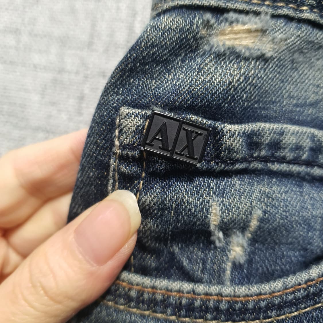 아르마니 익스체인지 데미지 워싱 데님 청바지  상품이미지4