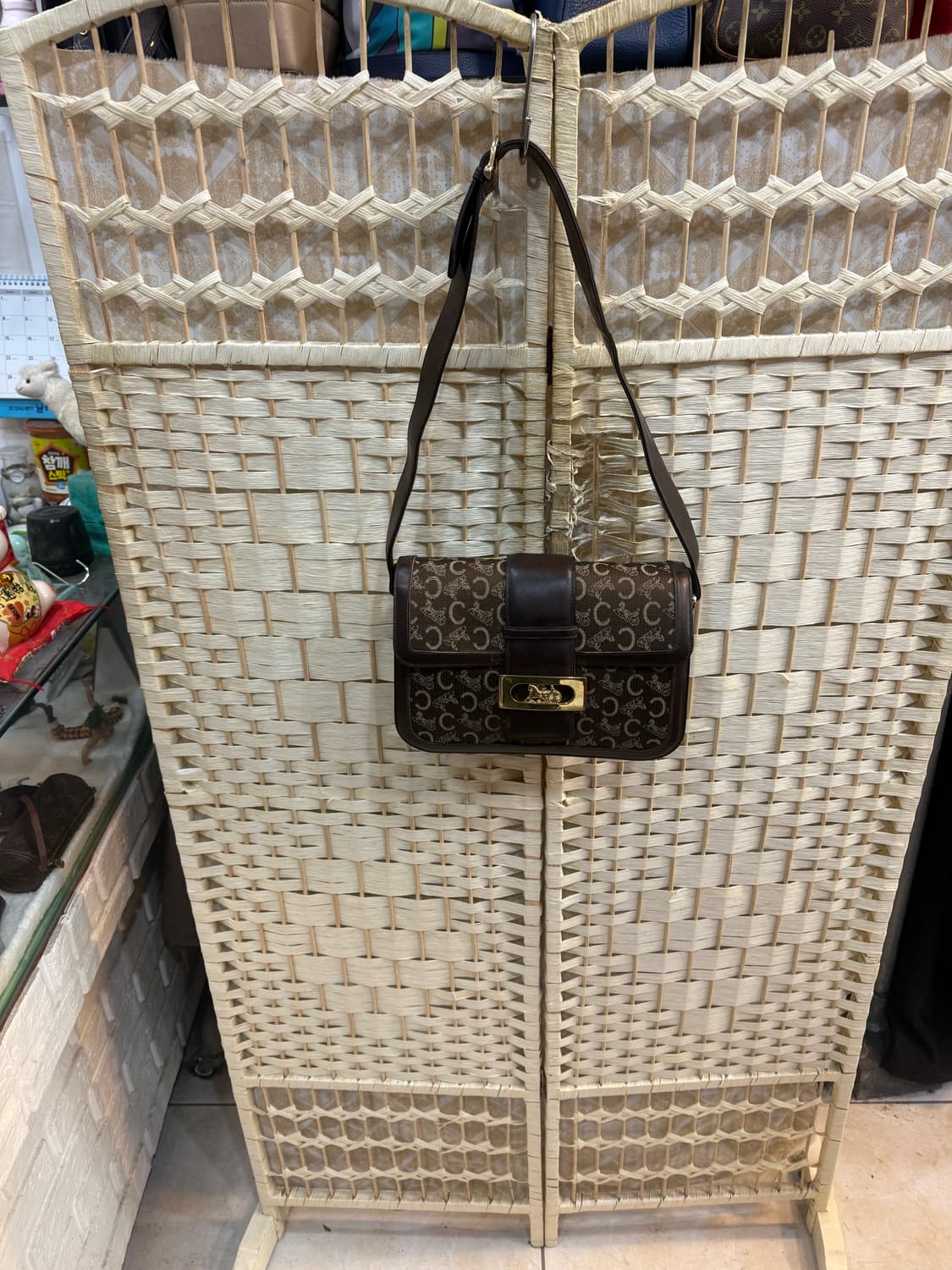 정품 셀린느 캔버스 크레시 숄더백 팝니다 상품이미지1