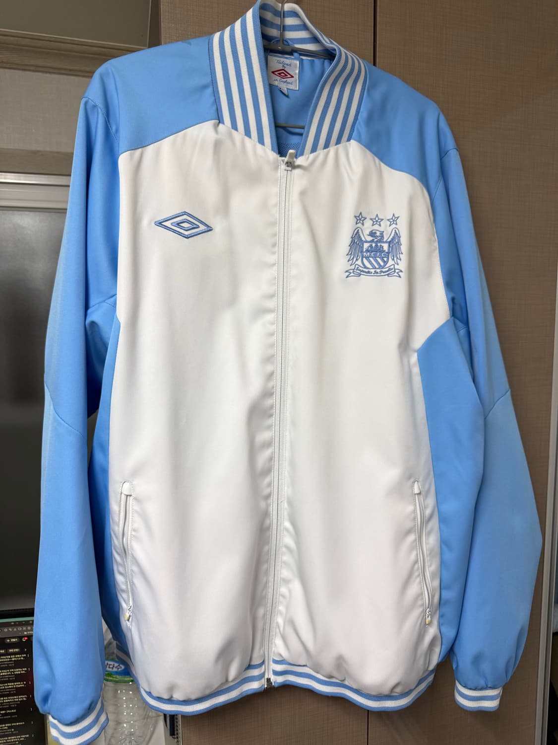 맨체스터 시티 11-12 엄브로 트랙자켓 XL 상품이미지1