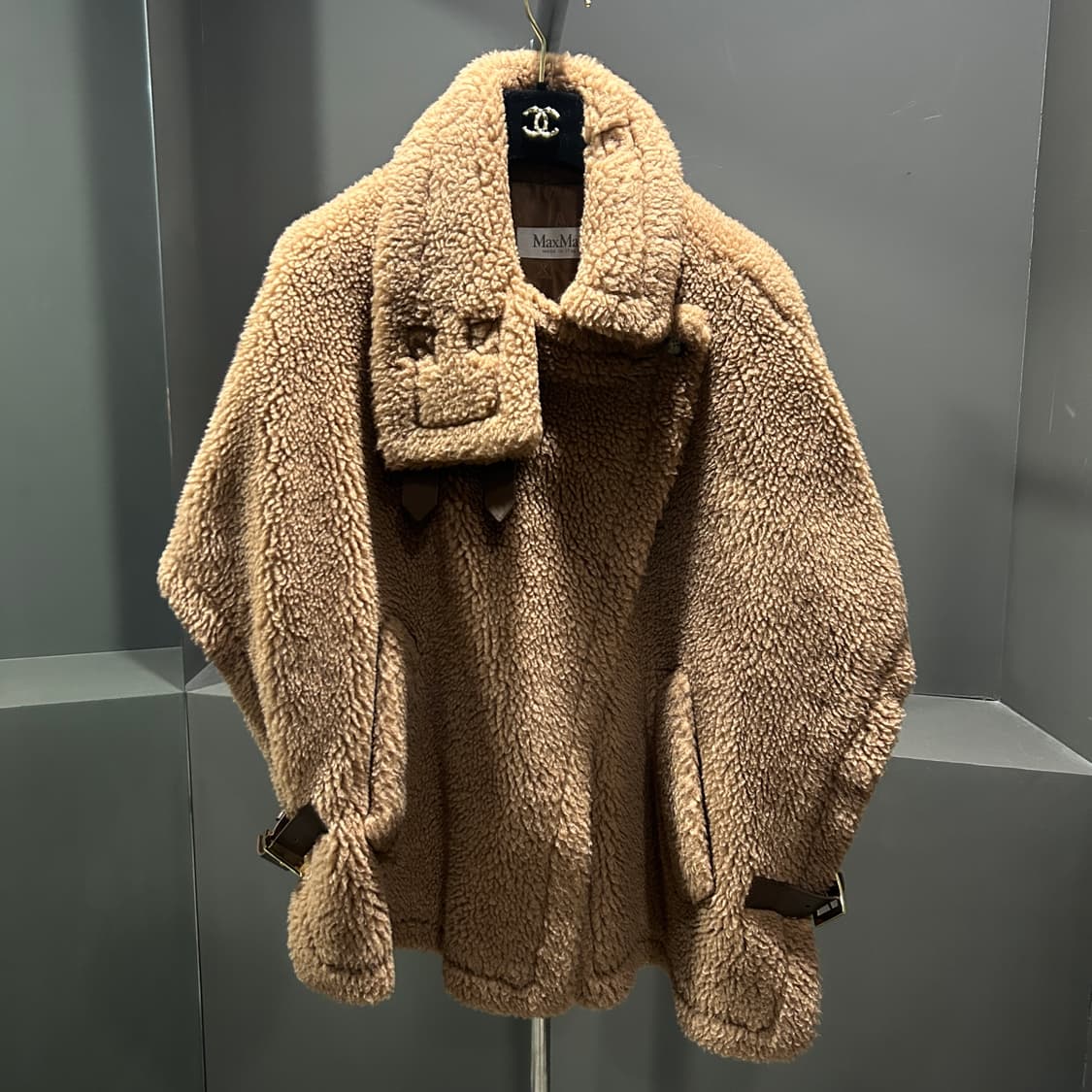 막스마라 테디베어 무스탕 케이프 코트 상품이미지2