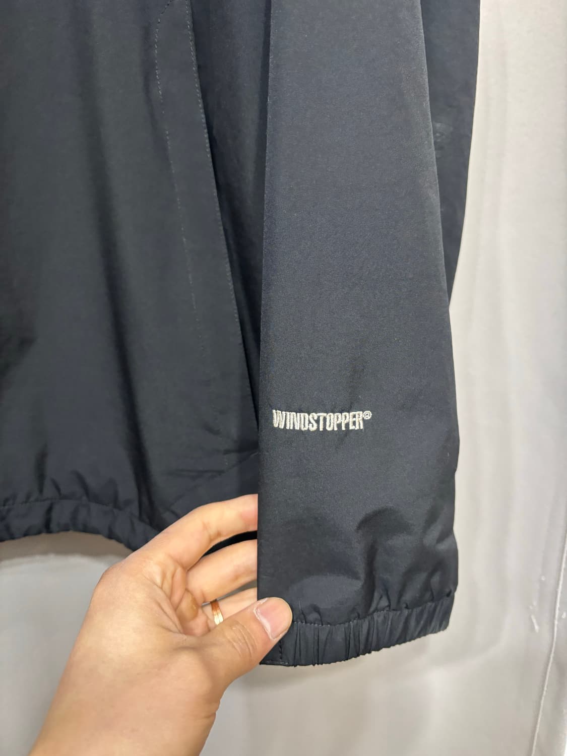 노스페이스 윈드스토퍼 바람막이 블랙 110사이즈 상품이미지6