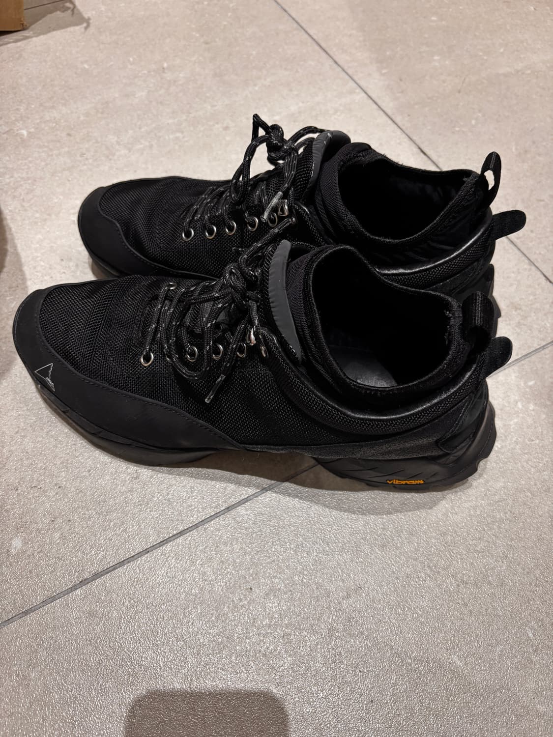 로아 닐 42사이즈 (270) 상품이미지2