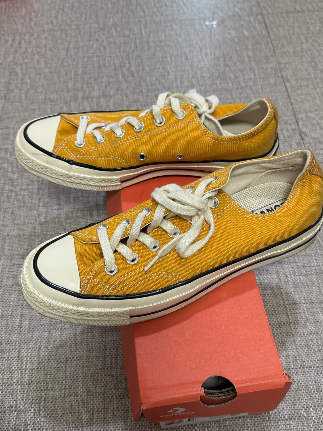 컨버스 척테일러 척70 로우 빈티지 선플라워 250 상품이미지2