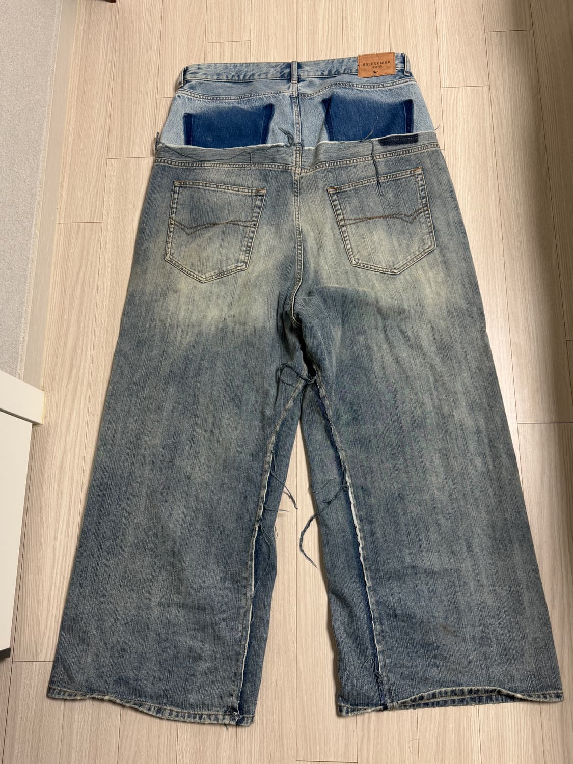 [M] 발렌시아가 컷업 데님 팬츠 상품이미지3