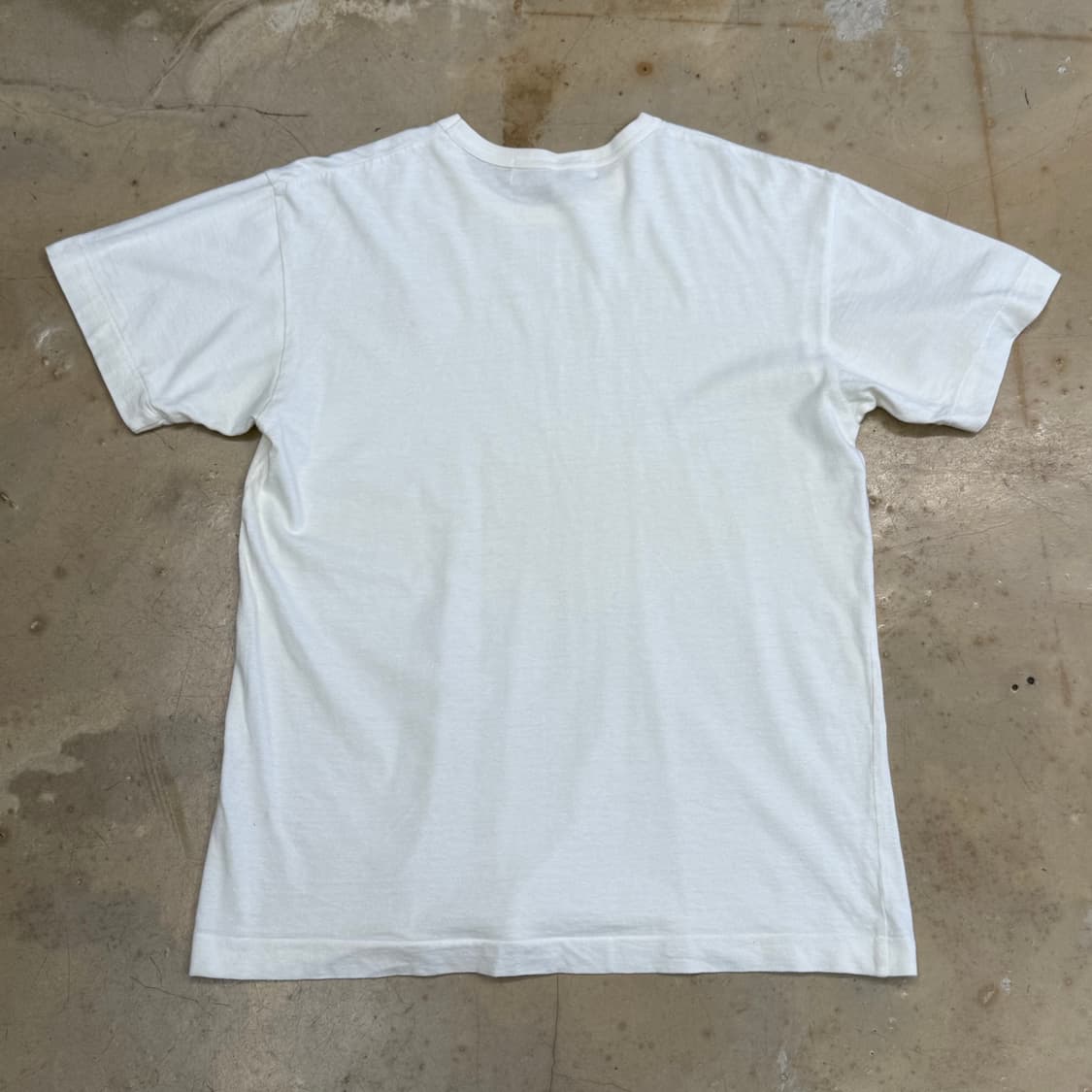 L 꼼데가르송 레드 하트 와펜 화이트 반팔티  상품이미지3